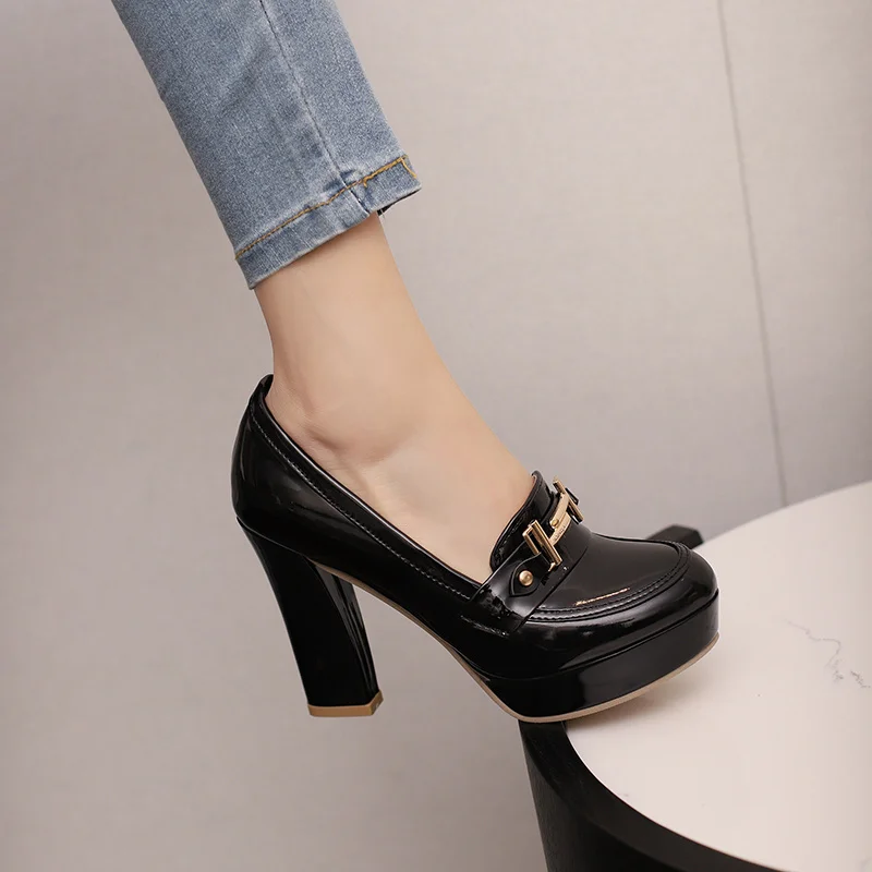 Mocasines de mujer con cadena  - Women Fashion Reddit reseña y precio